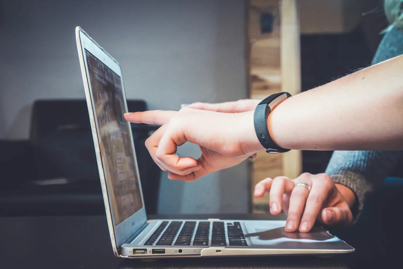How can E-commerce companies utilize technology to enhance their efficiency further?