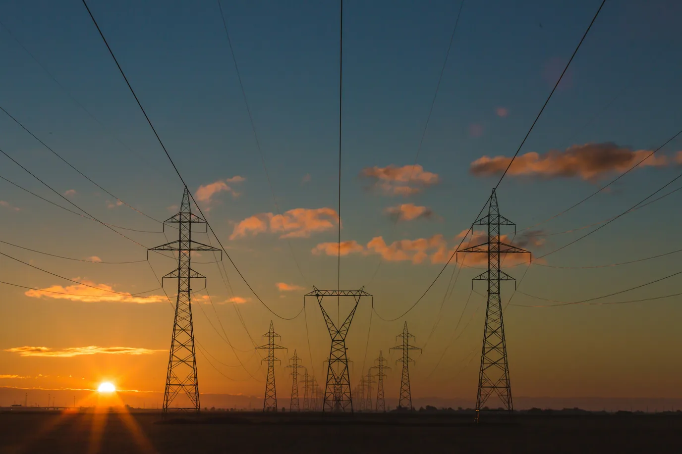 How does cloud computing contribute to the field of energy and environmental services?