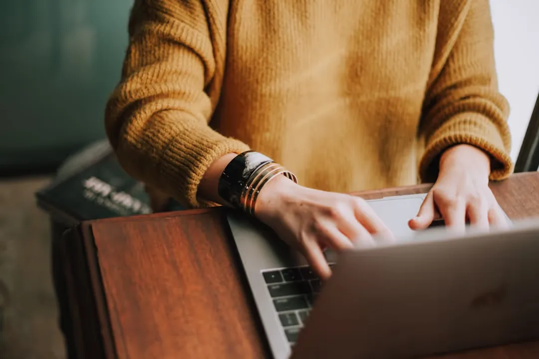 How does data analysis and visualization have the power to revolutionize the media and publishing industry?